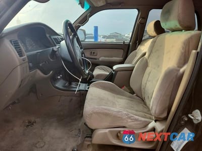 Zdjęcie 7 z 13 samochodu: 2001 TOYOTA 4RUNNER SR5 VIN:JT3GN86R310200879 - miniatura