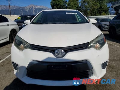 Piąte zdjęcie samochodu w środku: 2015 TOYOTA COROLLA L VIN:5YFBURHE4FP194502 - miniatura