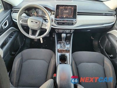 Zdjęcie 8 z 12 samochodu: 2022 JEEP COMPASS SPORT VIN:3C4NJDAB4NT106858 - miniatura