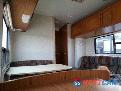 Zdjęcie 6 z 10 samochodu: 2001 JAYCO QWEST CAMPER VIN:1UJCJ02N815DB0516 - miniatura