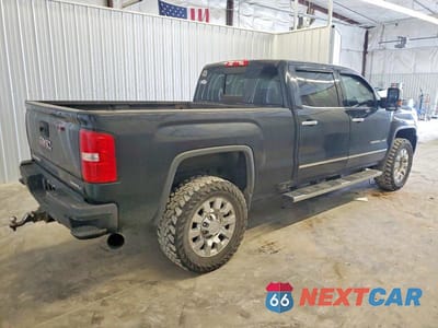 Trzecie zdjęcie samochodu z tyłu: 2016 GMC SIERRA K2500 DENALI VIN:1GT12UE86GF100213 - miniatura