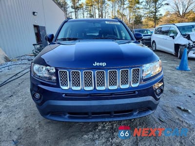 Piąte zdjęcie samochodu w środku: 2015 JEEP COMPASS LATITUDE VIN:1C4NJDEB6FD324477 - miniatura