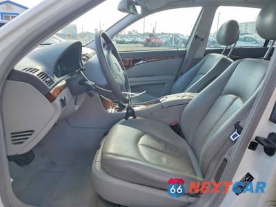 Zdjęcie 7 z 13 samochodu: 2004 MERCEDES-BENZ E 500 VIN:WDBUF70J24A415708 - miniatura