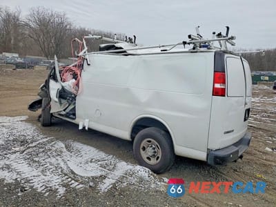 Drugie zdjęcie samochodu z przodu: 2018 CHEVROLET EXPRESS G2500 UTILITY / SERVICE VAN VIN:1GCWGAFGXJ1164755 - miniatura