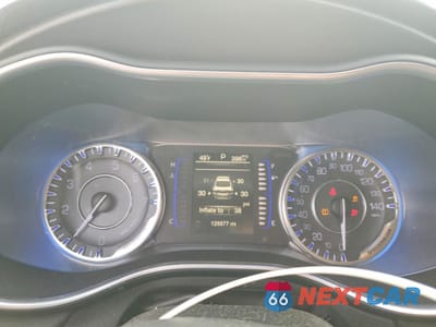 Zdjęcie 9 z 13 samochodu: 2016 CHRYSLER 200 LIMITED VIN:1C3CCCAB6GN117721 - miniatura