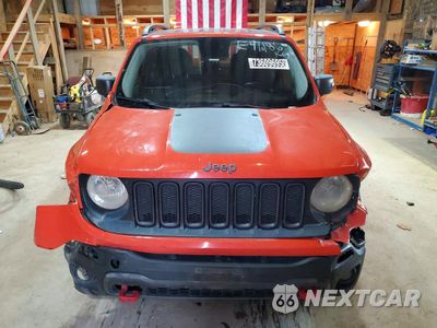 Piąte zdjęcie samochodu w środku: 2017 JEEP RENEGADE TRAILHAWK VIN:ZACCJBCB3HPE91186 - miniatura