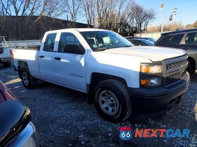 Czwarte zdjęcie samochodu z boku: 2015 CHEVROLET SILVERADO K1500 VIN:1GCVKPEH8FZ234012 - miniatura
