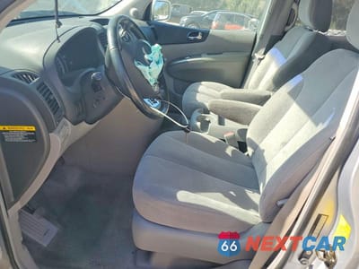 Zdjęcie 7 z 13 samochodu: 2007 HYUNDAI ENTOURAGE GLS VIN:KNDMC233976015727 - miniatura