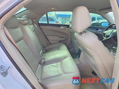 Zdjęcie 10 z 12 samochodu: 2012 CHRYSLER 300 LIMITED VIN:2C3CCACG3CH231806 - miniatura