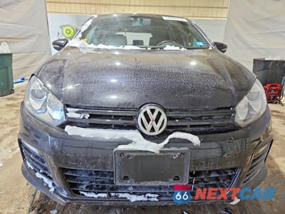 Piąte zdjęcie samochodu w środku: 2012 VOLKSWAGEN GOLF R VIN:WVWPF7AJXCW319548 - miniatura