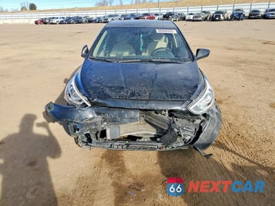 Piąte zdjęcie samochodu w środku: 2017 HYUNDAI ACCENT SE VIN:KMHCT4AE1HU272157 - miniatura