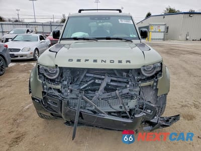 Piąte zdjęcie samochodu w środku: 2023 LAND ROVER DEFENDER 110 X-DYNAMIC SE VIN:SALE2EEUXP2183150 - miniatura