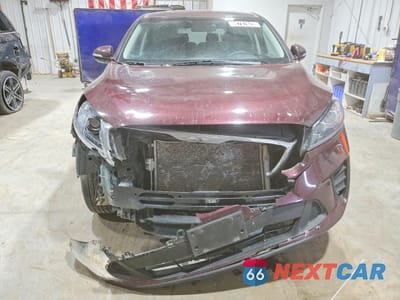 Piąte zdjęcie samochodu w środku: 2019 KIA SORENTO LX VIN:5XYPGDA30KG564383 - miniatura