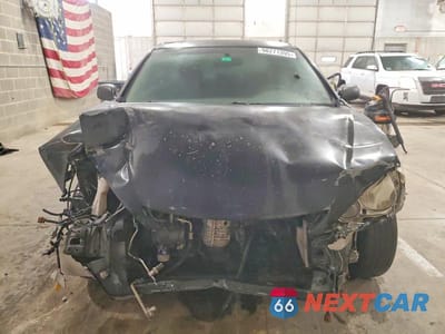 Piąte zdjęcie samochodu w środku: 2005 TOYOTA CAMRY LE VIN:4T1BE32K55U047823 - miniatura