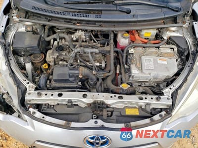 Zdjęcie 12 z 13 samochodu: 2013 TOYOTA PRIUS C VIN:JTDKDTB37D1551838 - miniatura