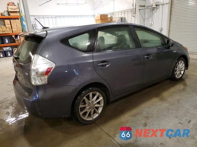 Trzecie zdjęcie samochodu z tyłu: 2013 TOYOTA PRIUS V VIN:JTDZN3EU3D3216435 - miniatura
