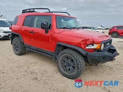 Czwarte zdjęcie samochodu z boku: 2012 TOYOTA FJ CRUISER VIN:JTEBU4BF4CK141857 - miniatura
