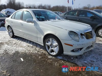 Czwarte zdjęcie samochodu z boku: 2009 MERCEDES-BENZ E 350 4MATIC VIN:WDBUF87X09B439331 - miniatura