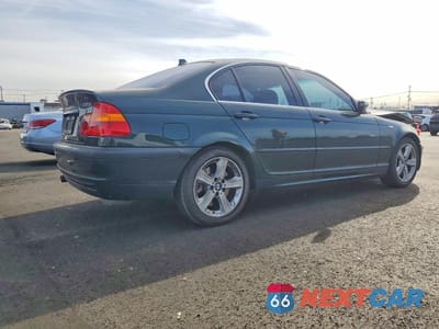 Trzecie zdjęcie samochodu z tyłu: 2005 BMW 330 I VIN:WBAEV53475KM41586 - miniatura