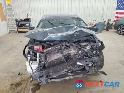 Piąte zdjęcie samochodu w środku: 2018 TOYOTA AVALON VIN:4T1BD1EB2JU059750 - miniatura