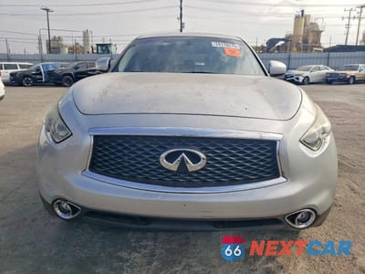 Piąte zdjęcie samochodu w środku: 2017 INFINITI QX70 BASE VIN:JN8CS1MU1HM141372 - miniatura