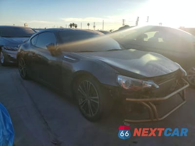 Czwarte zdjęcie samochodu z boku: 2016 SUBARU BRZ 2.0 LIMITED VIN:JF1ZCAC11G9602832 - miniatura