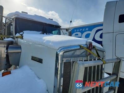 Zdjęcie 7 z 10 samochodu: 2016 KENWORTH W900 SEMI TRUCK VIN:1XKWDP0X9GJ102202 - miniatura