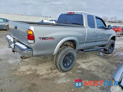 Trzecie zdjęcie samochodu z tyłu: 2002 TOYOTA TUNDRA SR5 V8 VIN:5TBBT44132S249296 - miniatura