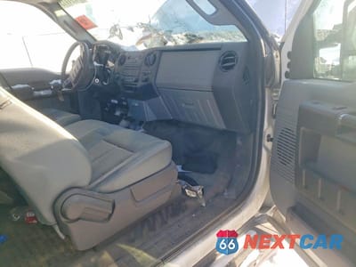 Zdjęcie 8 z 12 samochodu: 2016 FORD F250 SUPER DUTY VIN:1FT7X2BT8GEA62126 - miniatura