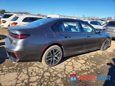 Trzecie zdjęcie samochodu z tyłu: 2024 BMW 760 XI VIN:WBA33EJ08RCS28370 - miniatura