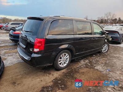 Trzecie zdjęcie samochodu z tyłu: 2019 DODGE GRAND CARAVAN SXT VIN:2C4RDGCG3KR765290 - miniatura