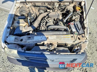 Zdjęcie 11 z 12 samochodu: 2001 MAZDA B2500 VIN:4F4YR12C51TM05784 - miniatura