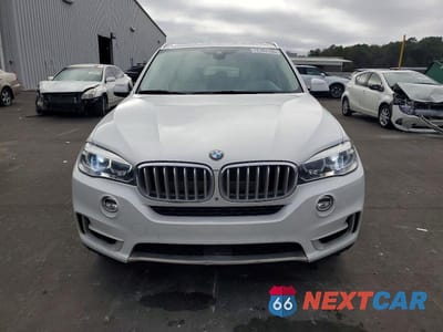 Piąte zdjęcie samochodu w środku: 2016 BMW X5 XDR40E VIN:5UXKT0C52G0S77622 - miniatura