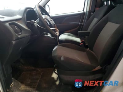 Zdjęcie 7 z 13 samochodu: 2018 RAM PROMASTER CITY VIN:ZFBERFAB5J6K94415 - miniatura