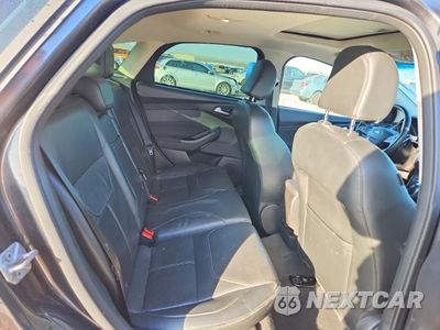 Zdjęcie 10 z 13 samochodu: 2016 FORD FOCUS TITANIUM VIN:1FADP3N26GL405299 - miniatura