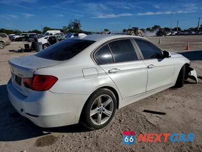 Trzecie zdjęcie samochodu z tyłu: 2014 BMW 320 I VIN:WBA3B1G56ENT01099 - miniatura