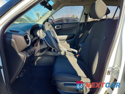 Zdjęcie 7 z 15 samochodu: 2023 HYUNDAI VENUE SE VIN:KMHRB8A38PU234748 - miniatura