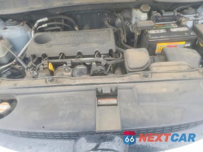 Zdjęcie 11 z 12 samochodu: 2011 HYUNDAI TUCSON GLS VIN:KM8JU3ACXBU297028 - miniatura
