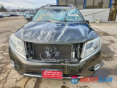 Piąte zdjęcie samochodu w środku: 2016 NISS PATHFINDER S VIN:5N1AR2MM6GC600495 - miniatura