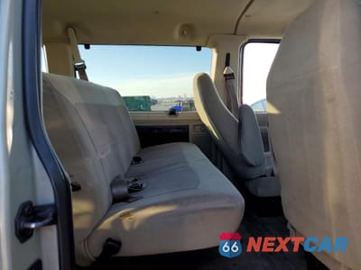 Zdjęcie 11 z 14 samochodu: 2006 FORD ECONOLINE E350 SUPER DUTY WAGON VIN:1FBNE31L56HB28072 - miniatura