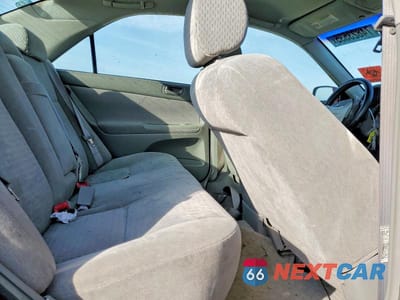 Zdjęcie 10 z 12 samochodu: 2002 TOYOTA CAMRY LE VIN:JTDBE32K720093483 - miniatura