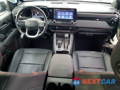 Zdjęcie 8 z 11 samochodu: 2023 CHEVROLET COLORADO Z71 VIN:1GCPTDEK5P1142887 - miniatura