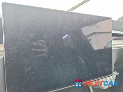 Zdjęcie 9 z 12 samochodu: 2022 TESLA MODEL X VIN:7SAXCBE52NF362221 - miniatura