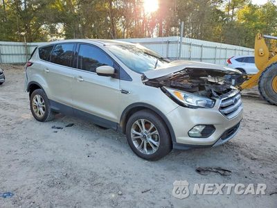 Czwarte zdjęcie samochodu z boku: 2017 FORD ESCAPE SE VIN:1FMCU0GD2HUE86126 - miniatura