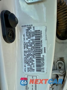 Zdjęcie 10 z 13 samochodu: 2002 TOYOTA CAMRY LE VIN:4T1BE32K52U027812 - miniatura