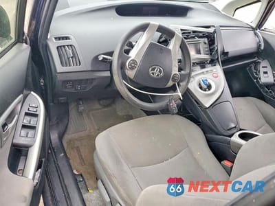 Zdjęcie 8 z 12 samochodu: 2015 TOYOTA PRIUS VIN:JTDKN3DU8F0441215 - miniatura