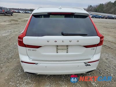 Zdjęcie 6 z 12 samochodu: 2021 VOLVO XC60 VIN:YV4102DL3M1727960 - miniatura