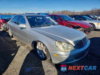 Czwarte zdjęcie samochodu z boku: 2006 MERCEDES-BENZ S 430 4MATIC VIN:WDBNG83J56A464665 - miniatura