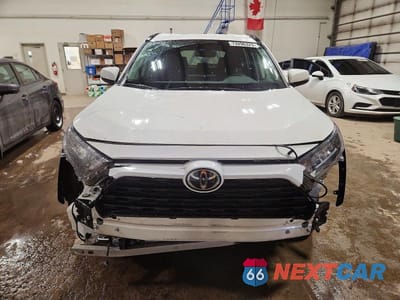 Piąte zdjęcie samochodu w środku: 2025 TOYOTA RAV4 LE VIN:2T3BWRFV5SW270581 - miniatura