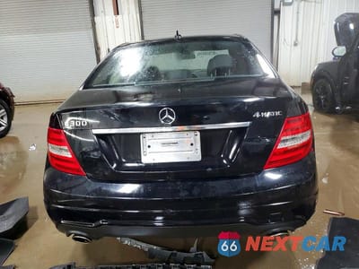 Zdjęcie 6 z 12 samochodu: 2012 MERCEDES-BENZ C 300 4MATIC VIN:WDDGF8BB4CR202842 - miniatura